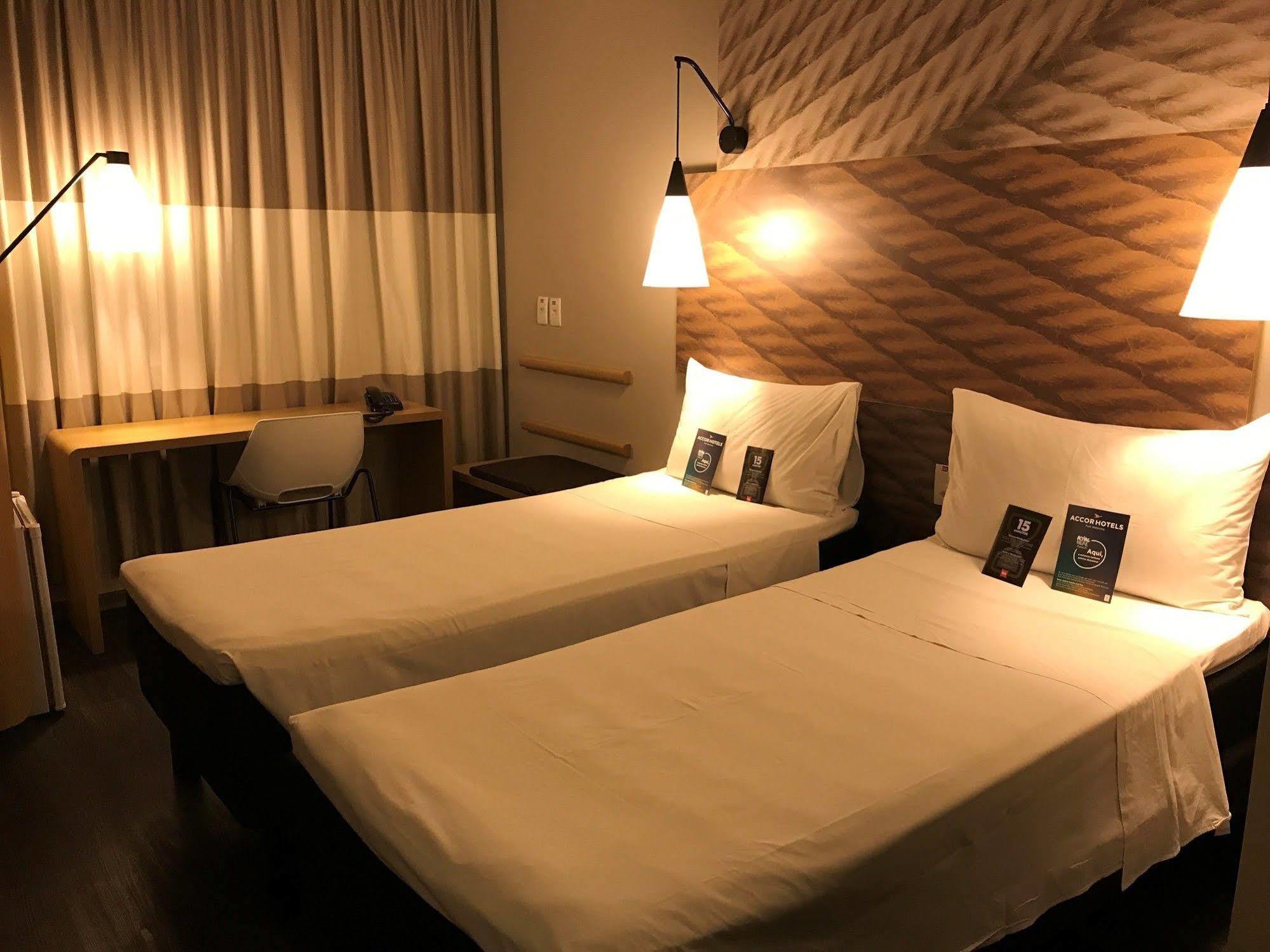 Ibis Navegantes Itajai Hotel Eksteriør billede