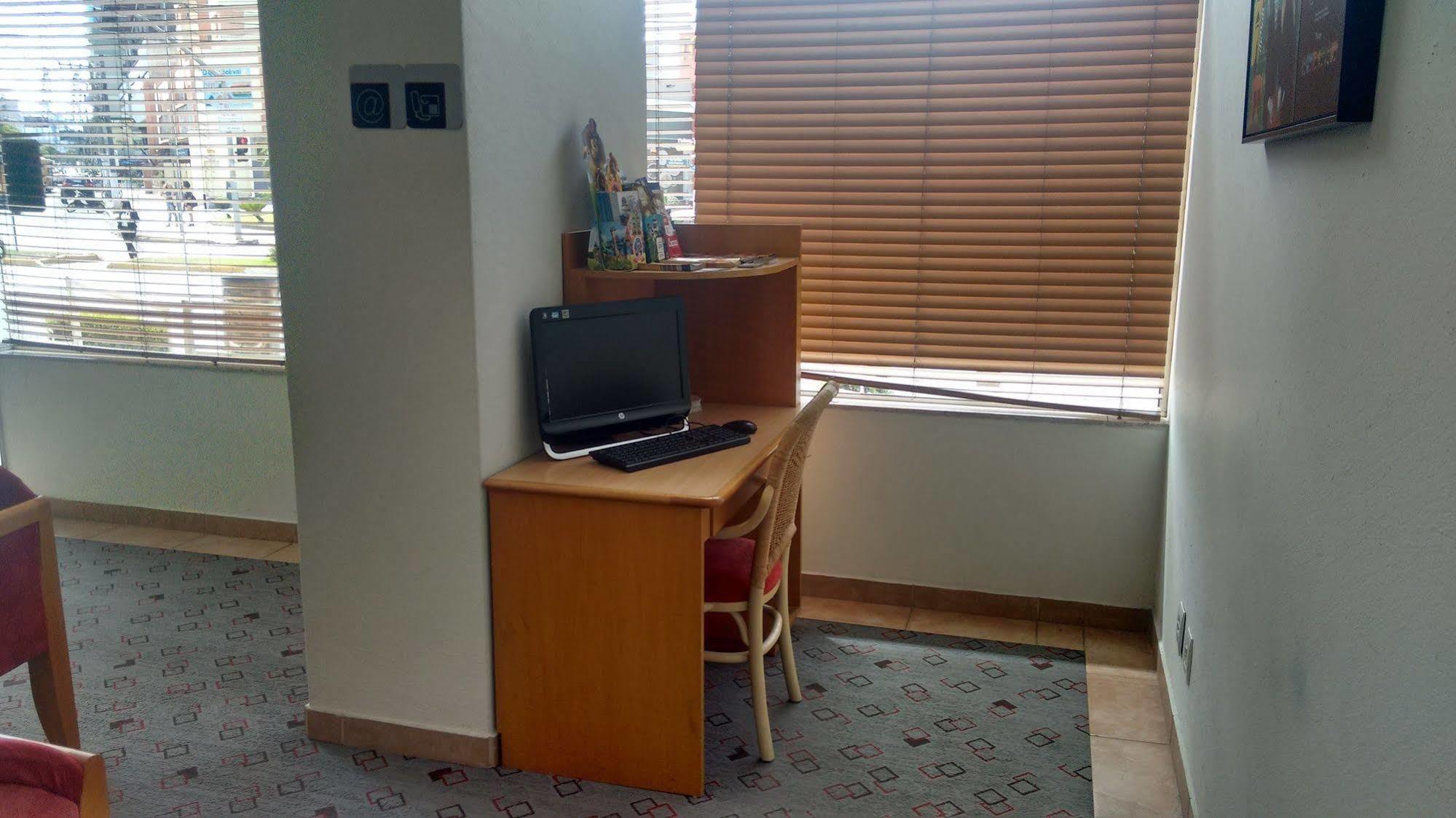 Ibis Navegantes Itajai Hotel Eksteriør billede