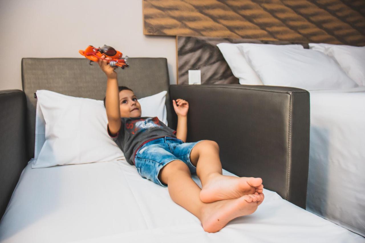 Ibis Navegantes Itajai Hotel Eksteriør billede